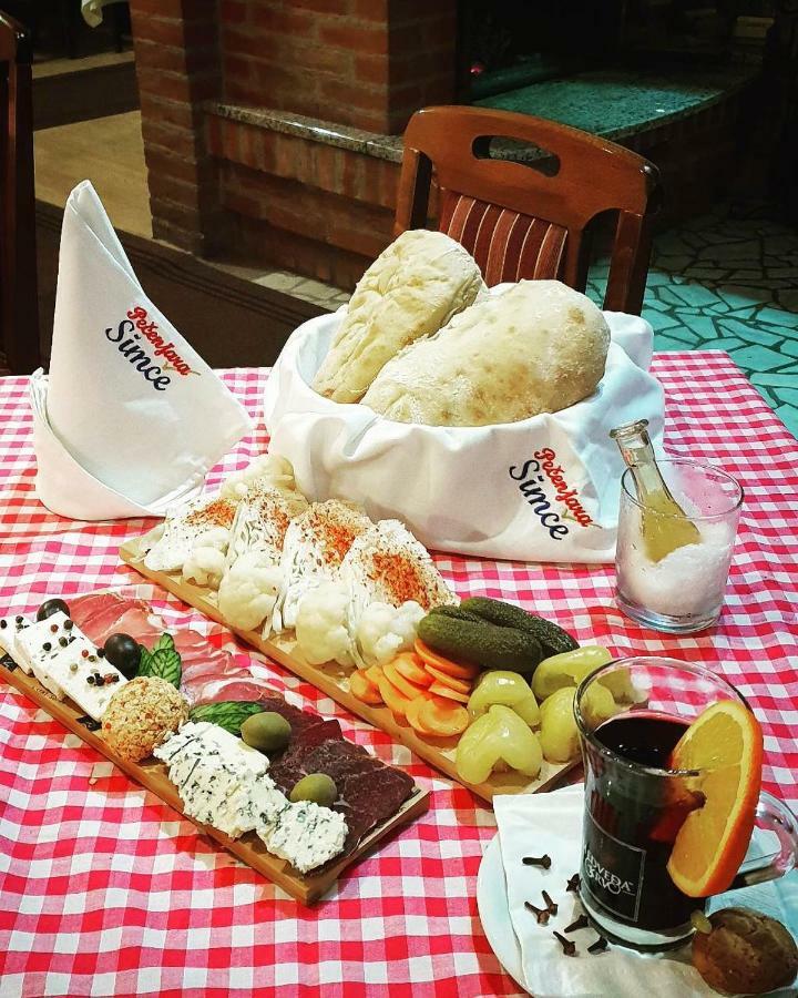 Konaciste Simce Bed and Breakfast Kraljevo Exteriör bild