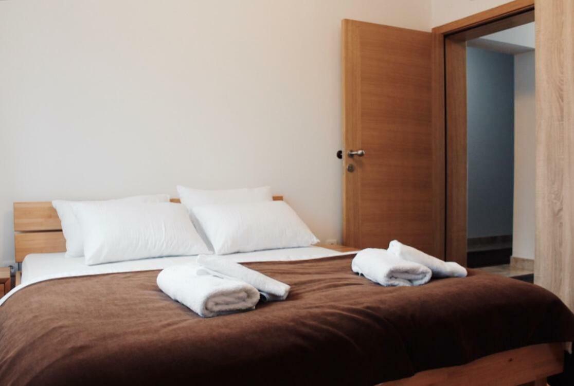 Konaciste Simce Bed and Breakfast Kraljevo Exteriör bild