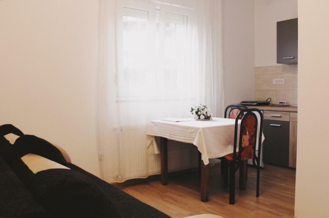 Konaciste Simce Bed and Breakfast Kraljevo Exteriör bild